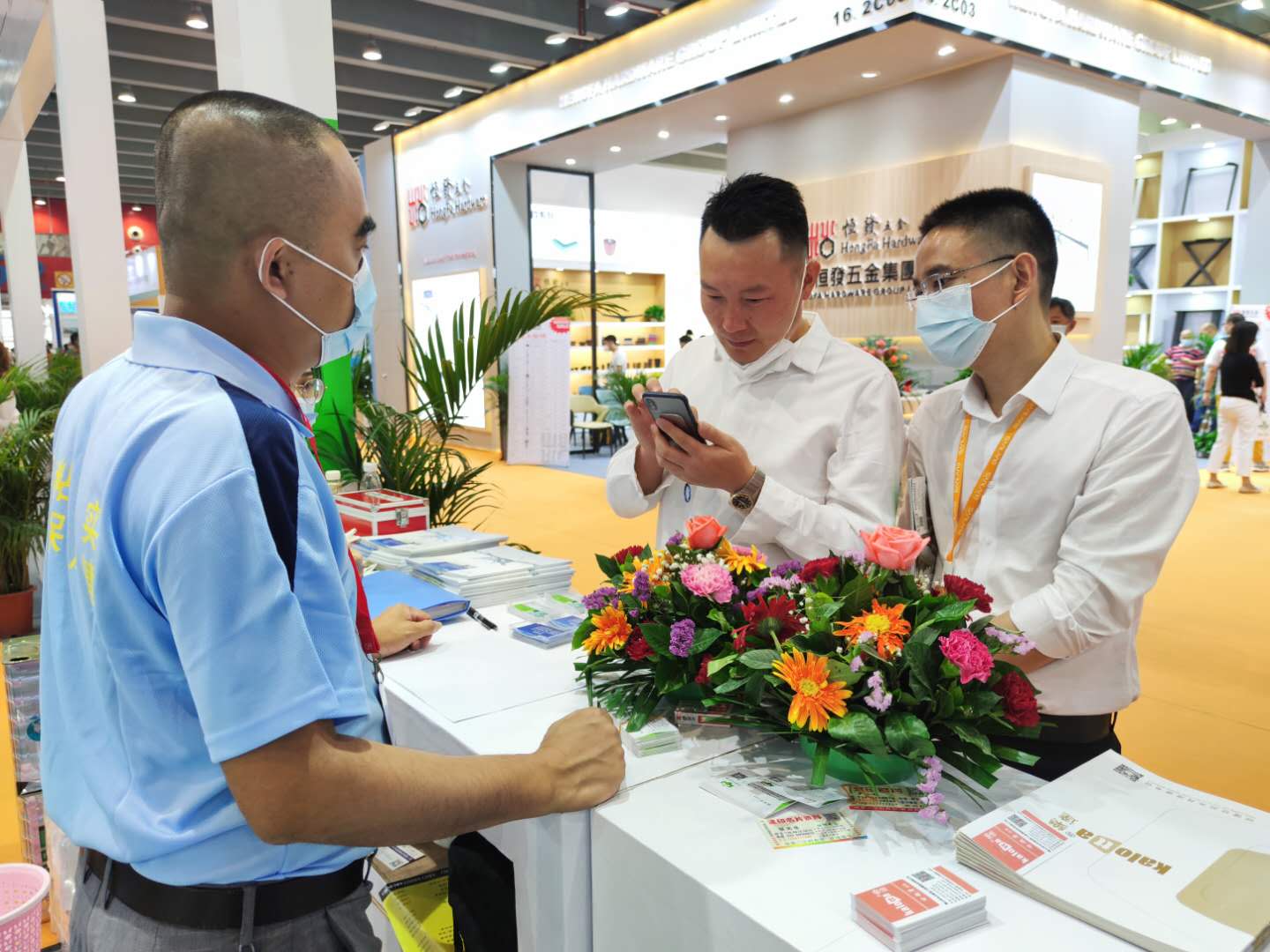 廣東化校專家教授親臨